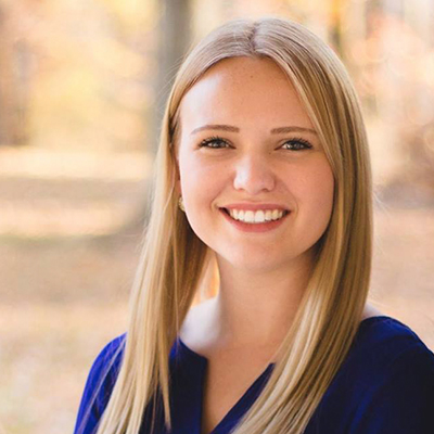 Head shot of Leresa Lund